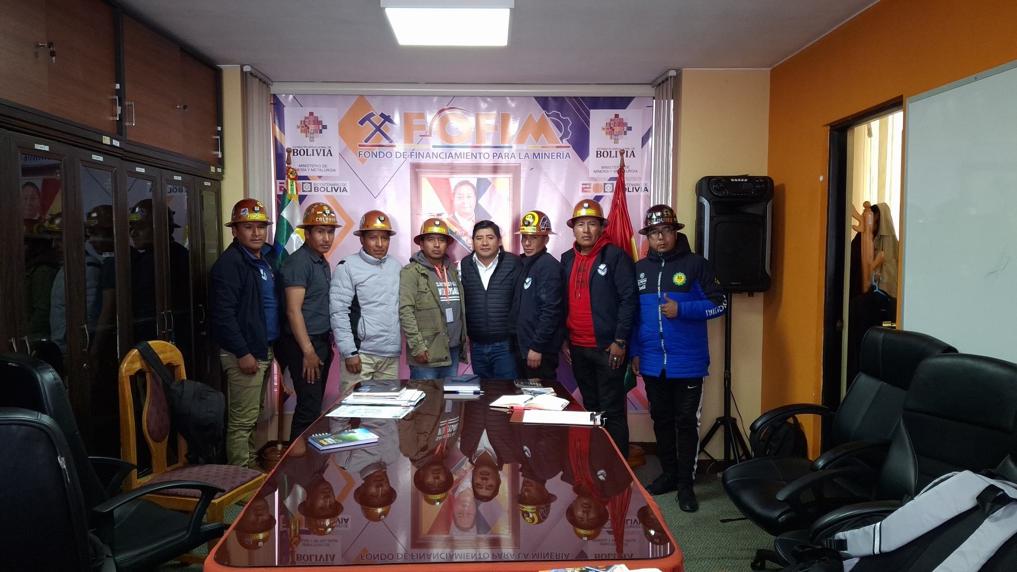 REUNIÓN INFORMATIVA LLEVADA A CABO CON LA COOPERATIVA MINERA 26 DE FEBRERO R.L