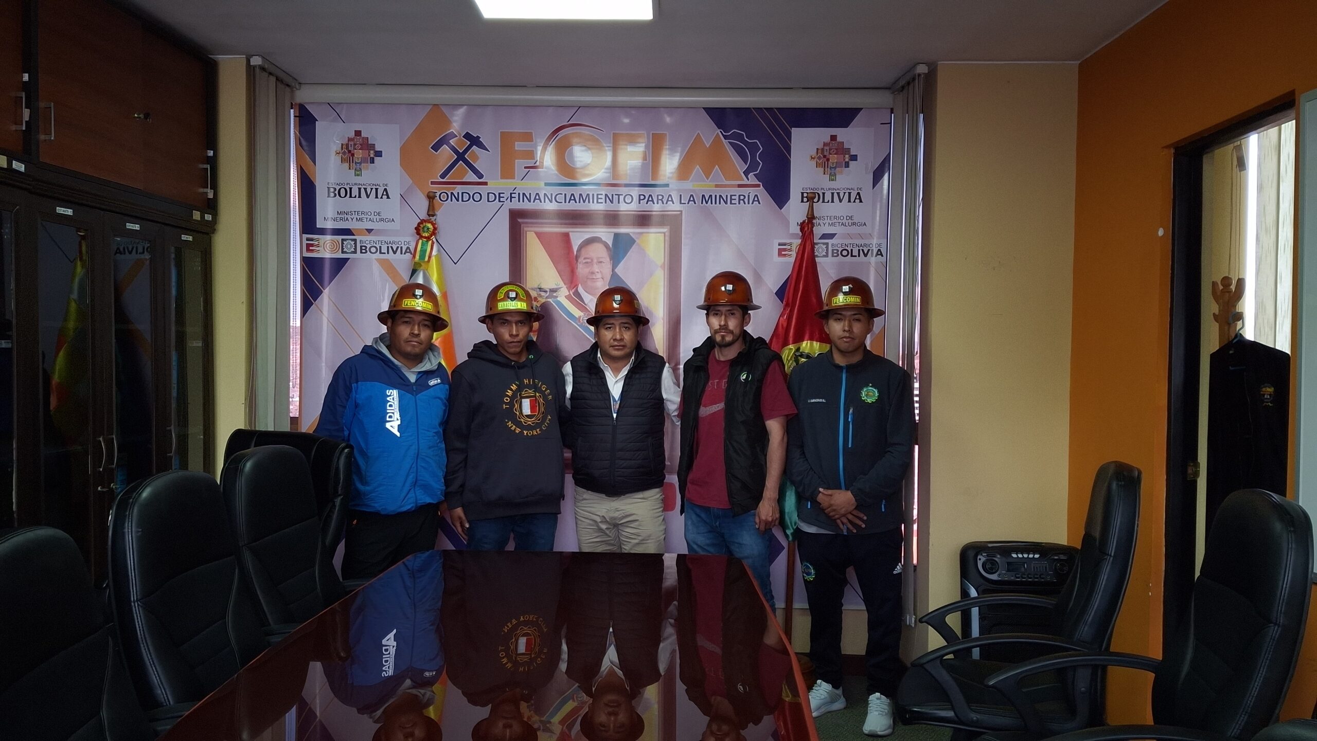  FOFIM REALIZA SEGUIMIENTO A SOLICITUD DE PRÉSTAMO DE LA COOPERATIVA MINERA GRAN PODER DE EL ASIENTO R.L.