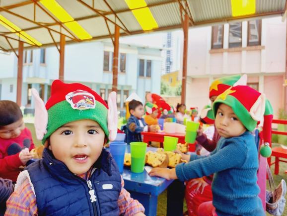 EL FOFIM VISITÓ EL CENTRO DE ACOGIDA NIÑO JESÚS 